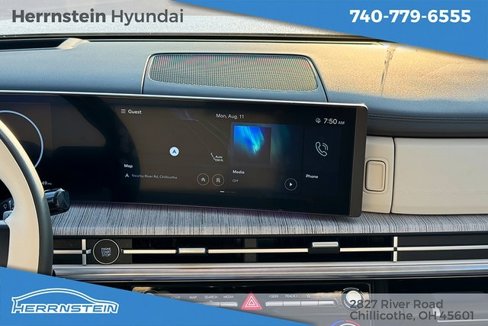 Used 2025 Hyundai Santa Fe Calligraphy image 10