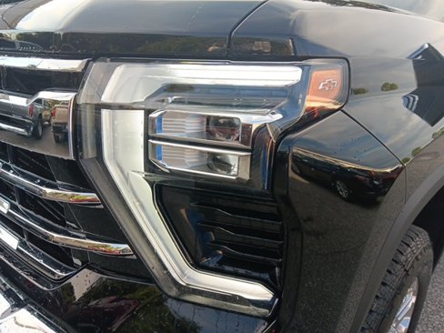 New 2025 Chevrolet Silverado 2500 LTZ w/ LTZ Convenience Package image 9