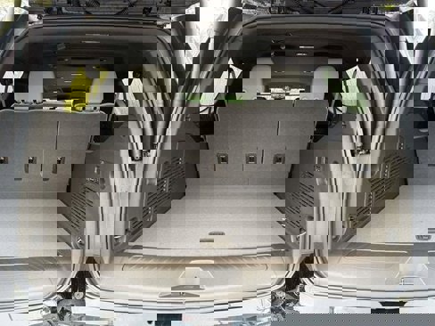 New 2026 GMC Yukon XL Elevation image 10