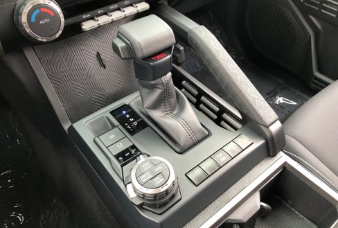 Used 2024 Toyota Tacoma TRD Off-Road image 24