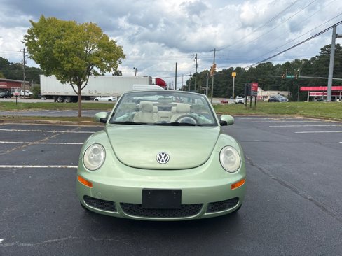 Used 2008 Volkswagen Beetle SE image 3