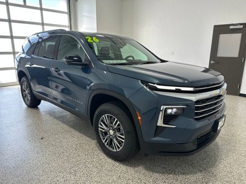 New 2026 Chevrolet Traverse LT w/ Driver Confidence Package image 3