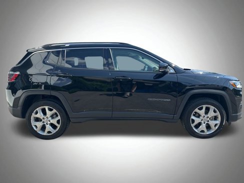 Used 2022 Jeep Compass Limited w/ Sun and Sound Group image 25