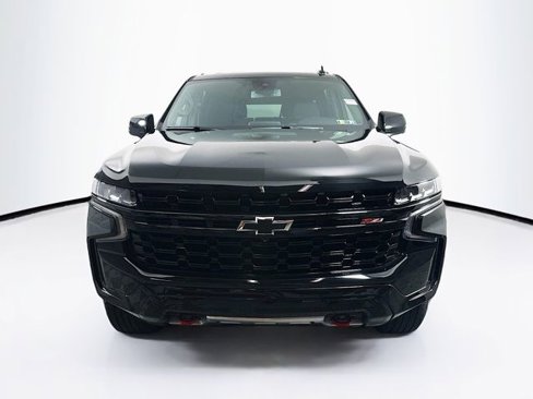 Certified 2024 Chevrolet Suburban Z71 w/ Luxury Package image 2