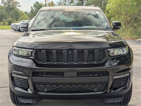 New 2025 Jeep Grand Cherokee L Limited w/ Luxury Tech Group II image 3