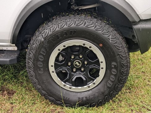 Used 2023 Ford Bronco Outer Banks w/ Sasquatch Package image 11