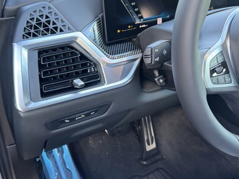 New 2026 BMW X5 M60i w/ Executive Package image 15
