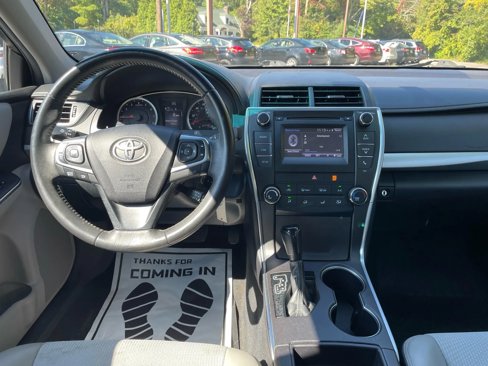 Used 2016 Toyota Camry SE image 22