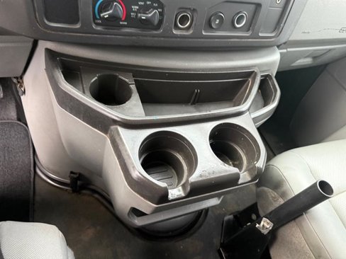 Used 2014 Ford E-350 and Econoline 350 Super Duty image 22