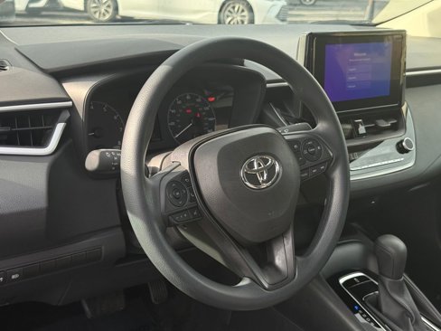 Used 2024 Toyota Corolla LE image 25