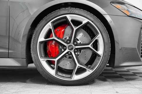New 2025 Audi RS 6 performance image 9