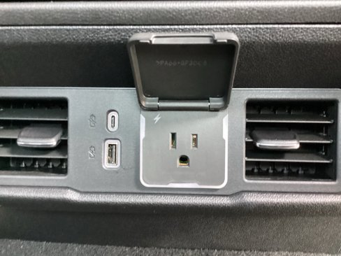 New 2026 GMC Sierra 1500 Elevation image 32
