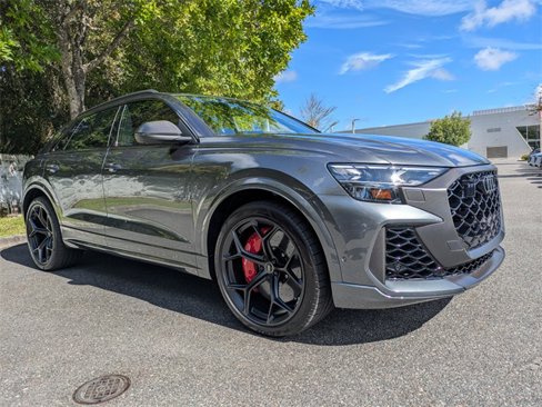 New 2025 Audi RS Q8 performance image 10