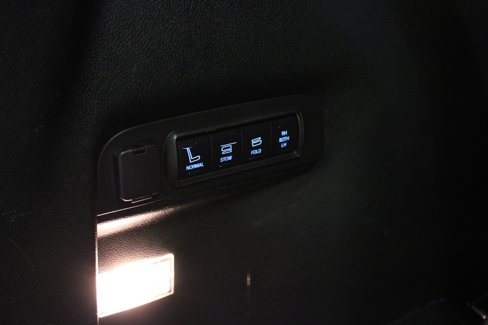 Used 2018 Ford Explorer Sport w/ Equipment Group 401A image 16