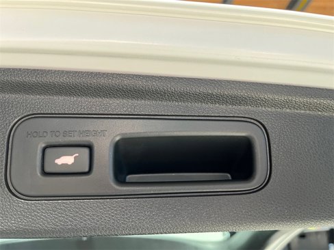 Used 2023 Honda Odyssey Touring image 7