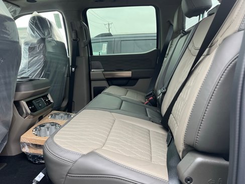 New 2026 Ford F250 Platinum w/ Platinum Plus Package image 4