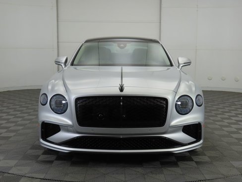 New 2025 Bentley Flying Spur V8 image 2