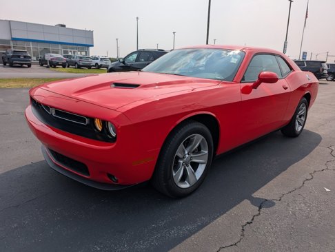 Used 2021 Dodge Challenger SXT w/ Driver Convenience Group image 4