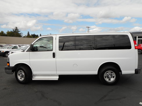 Used 2016 Chevrolet Express 3500 LT w/ LT Preferred Equipment Group image 2