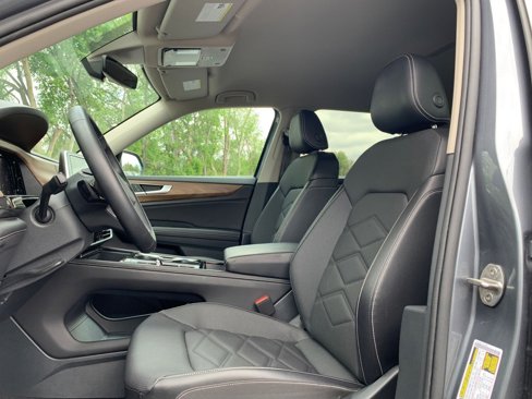 Used 2024 Volkswagen Atlas SE image 27