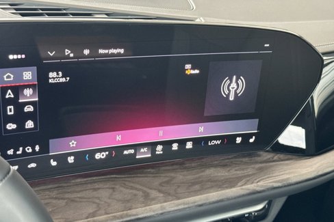 New 2025 Audi Q5 Premium Plus image 17