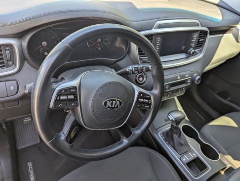 Certified 2020 Kia Sorento S image 7