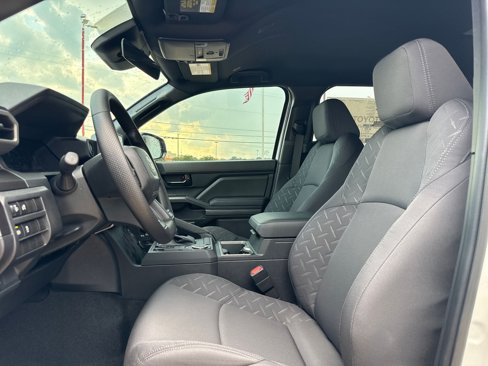 New 2025 Toyota Tacoma SR5 image 4