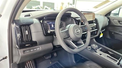 New 2025 Nissan Pathfinder SV w/ Cargo Package image 10