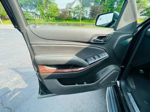 Used 2019 GMC Yukon SLT image 12