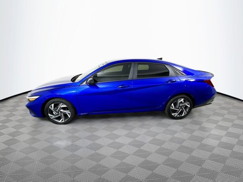 Used 2025 Hyundai Elantra Sport w/ Cargo Package image 8