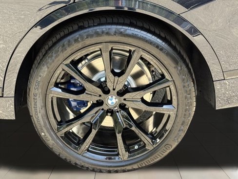 New 2026 BMW X7 xDrive40i w/ M Sport Package image 17