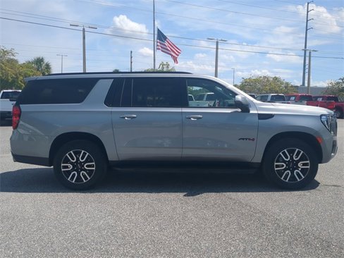 Used 2024 GMC Yukon XL AT4 w/ Technology Package image 19
