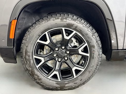 New 2025 Jeep Wagoneer Series II image 37