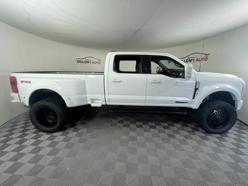 Used 2025 Ford F450 Lariat w/ FX4 Off-Road Package image 8