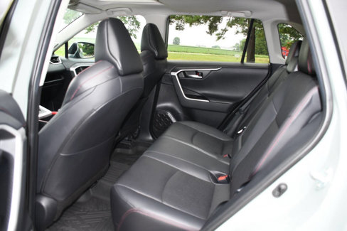 Used 2021 Toyota RAV4 TRD Off-Road image 15