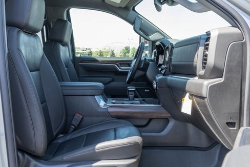 New 2026 GMC Sierra 1500 SLT w/ SLT Premium Plus Package image 7
