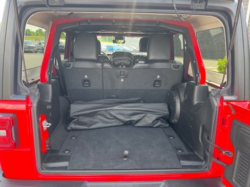 Used 2021 Jeep Wrangler Unlimited Rubicon image 16