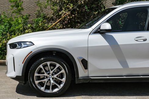 Used 2024 BMW X5 sDrive40i image 17