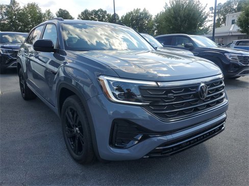 New 2026 Volkswagen Atlas Cross Sport SEL R-Line image 3