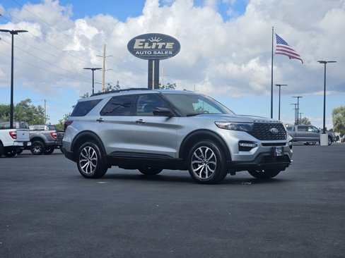 Used 2023 Ford Explorer ST image 1