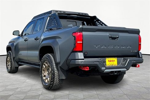 Used 2024 Toyota Tacoma Trailhunter image 11
