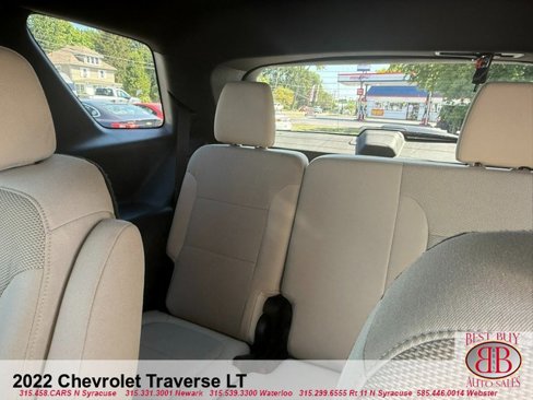 Used 2022 Chevrolet Traverse LT image 12
