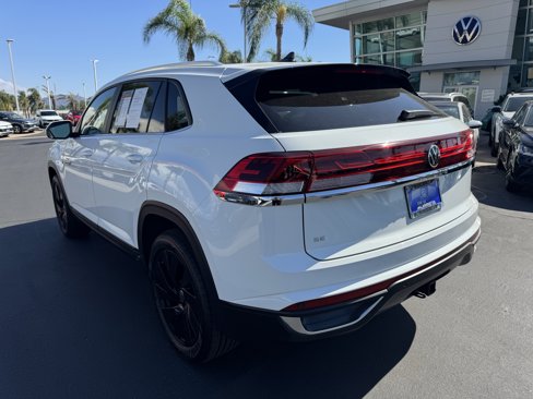 Certified 2024 Volkswagen Atlas Cross Sport SE w/ Panoramic Sunroof Package image 7