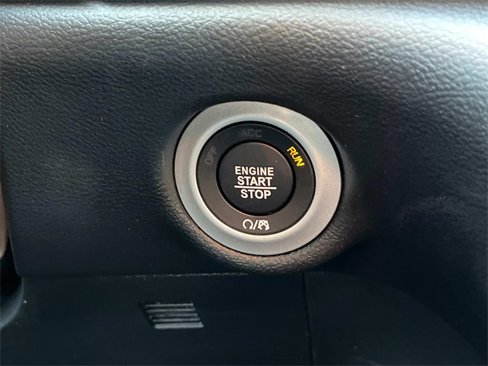 New 2026 Chrysler Voyager LX image 28