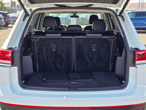 Used 2024 Volkswagen Atlas SE image 17