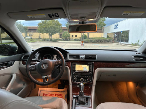 Used 2013 Volkswagen Passat TDI SEL Premium image 19
