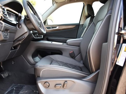 New 2026 Volkswagen Atlas SE image 12