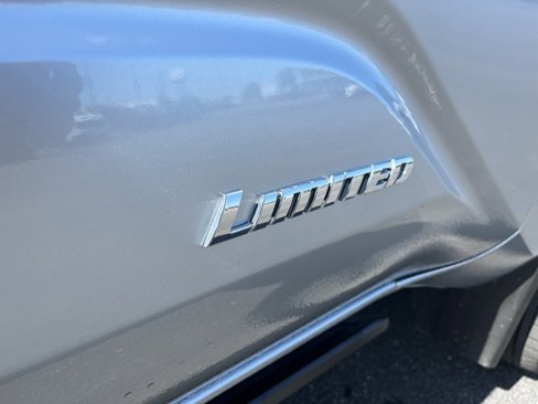 Used 2024 Toyota Tacoma Limited image 7