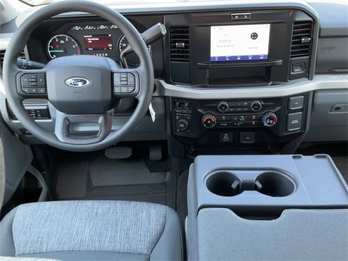 New 2025 Ford F250 XLT w/ FX4 Off-Road Package image 12