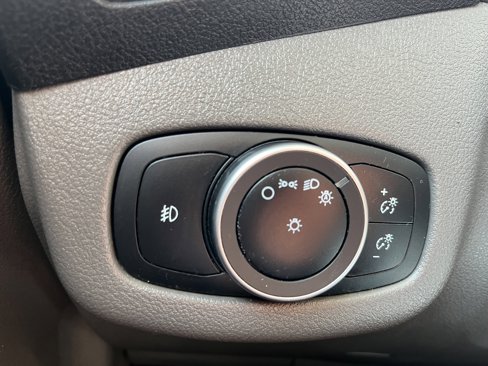 Used 2021 Ford Transit Connect XLT image 14